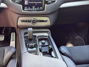 Volvo  B5 D AWD Geartr. R-Design+7Sitzer+Luft