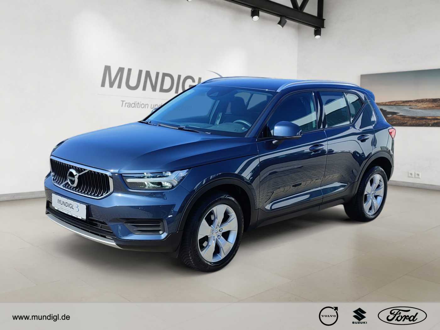 Volvo  Momentum Pro 2WD