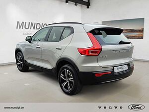 Volvo  XC40 Plus, B3 Mild-Hybrid, Benzin, Dark