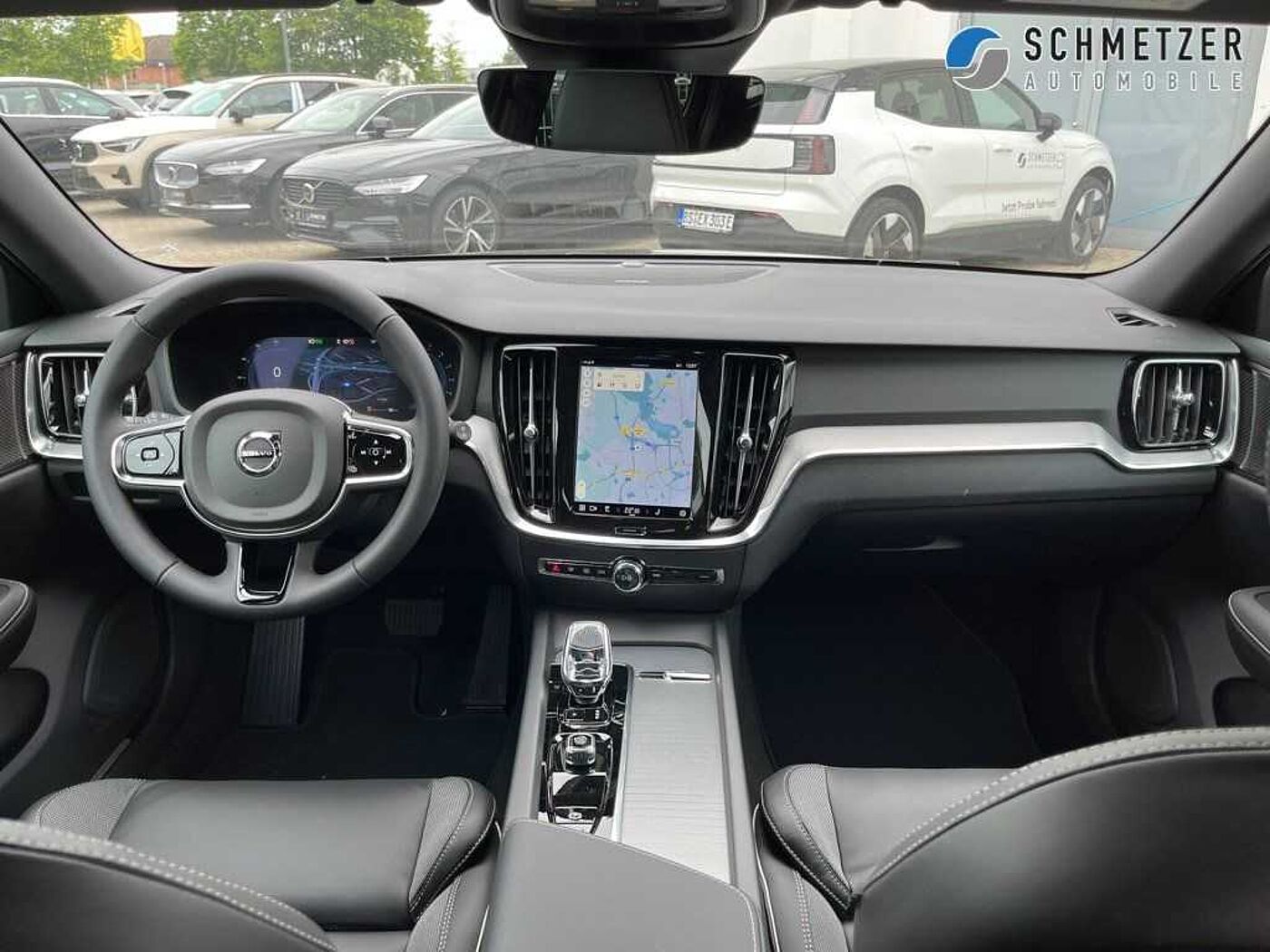 Volvo  +B4+Benzin+Plus+Dark+Keyless+HarmanK+Kamera++