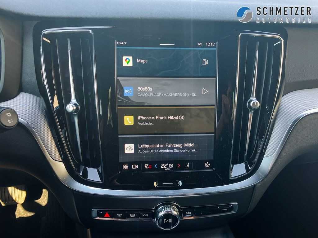 Volvo  +B4+Benzin+Plus+Dark+Keyless+HarmanK+Kamera++