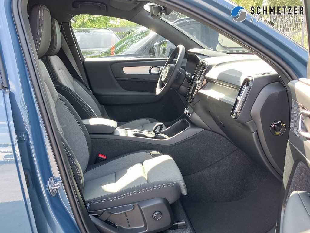 Volvo  +B3+Benzin+Core+360°Kamera+Keyless+DAB+LED++
