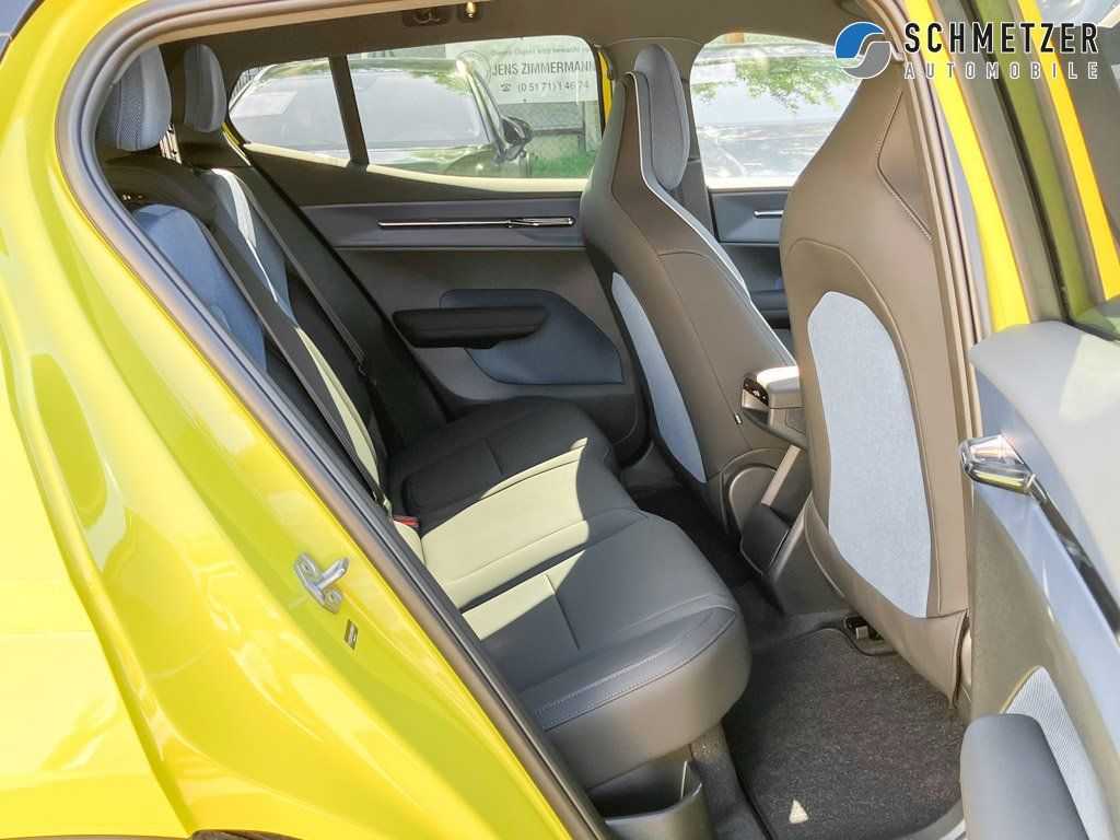 Volvo  +Single+Plus+SH+Pilot Ass+R-Kam+PDC v/h+LED+