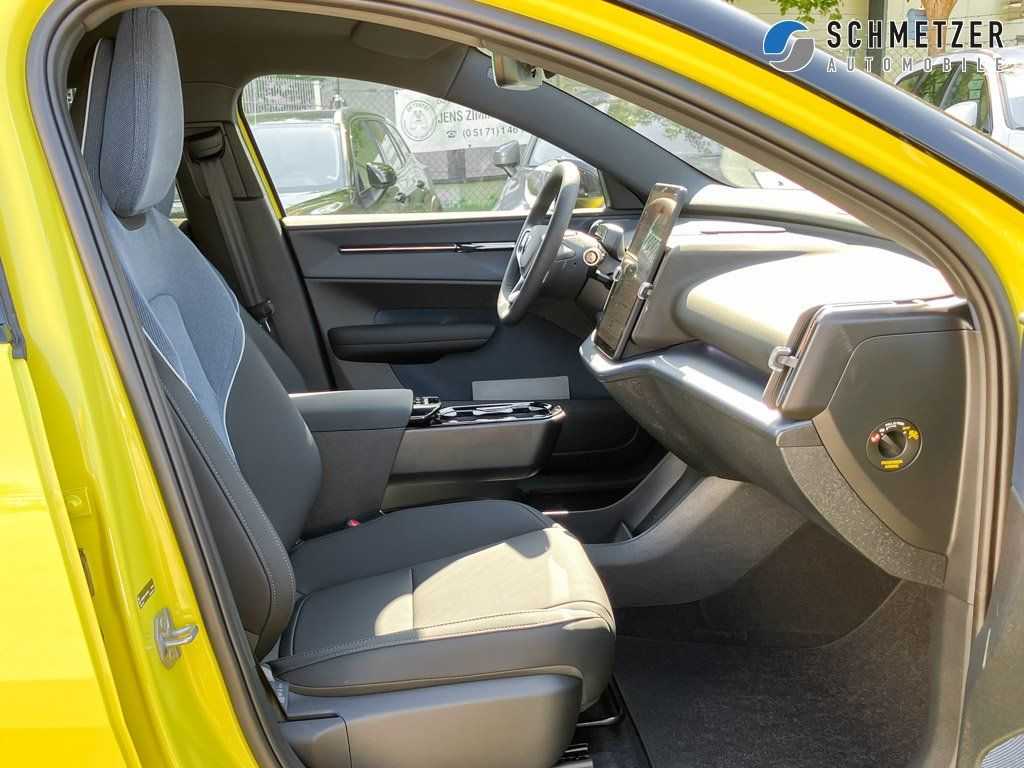Volvo  +Single+Plus+SH+Pilot Ass+R-Kam+PDC v/h+LED+