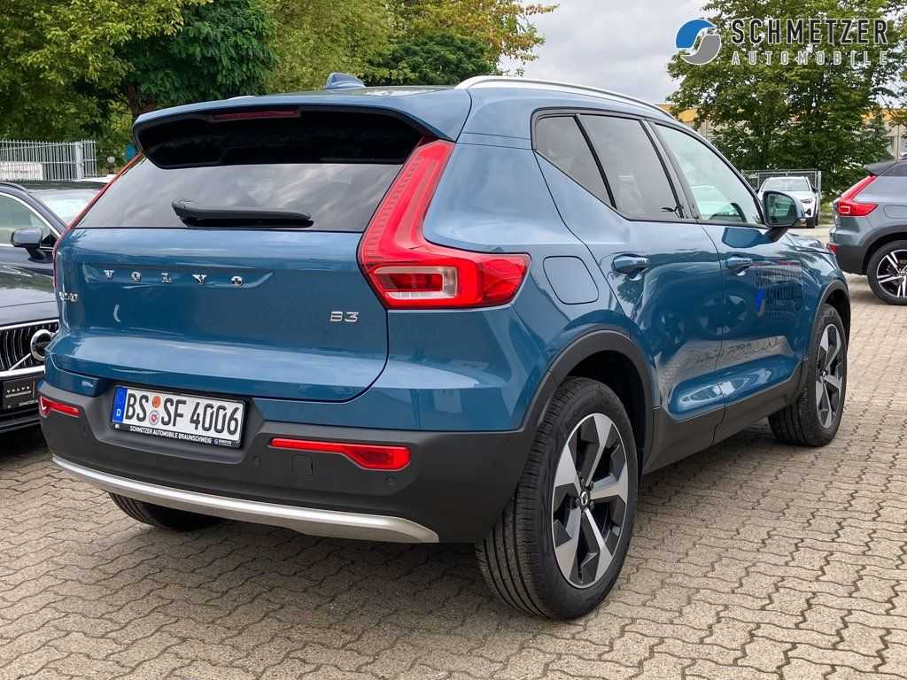 Volvo  +B3+Benzin+Core+360°Kamera+Keyless+DAB+LED++