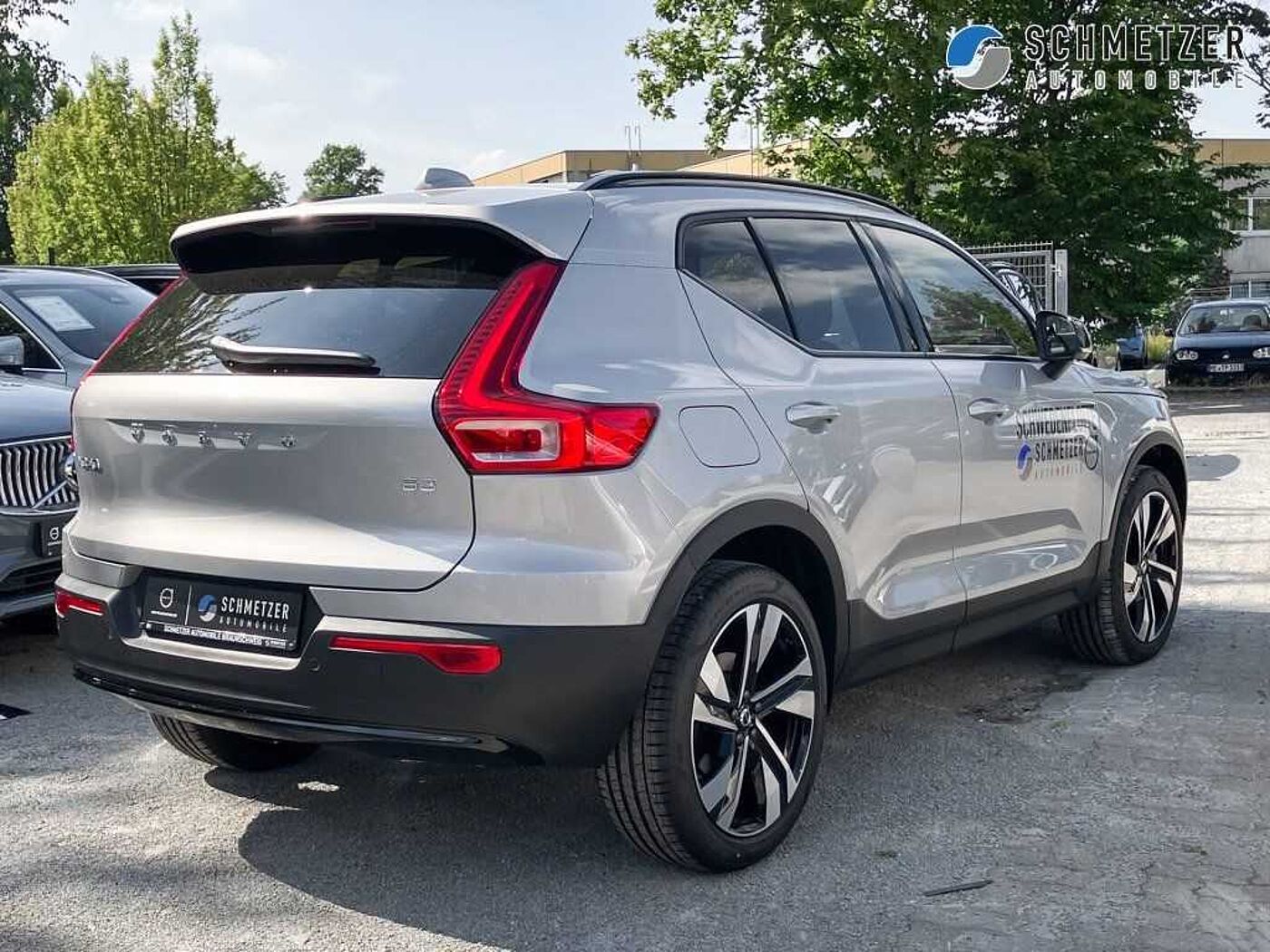 Volvo  +B3+Benzin+Ultra+Dark+HarmanK+Panodach+ESitz