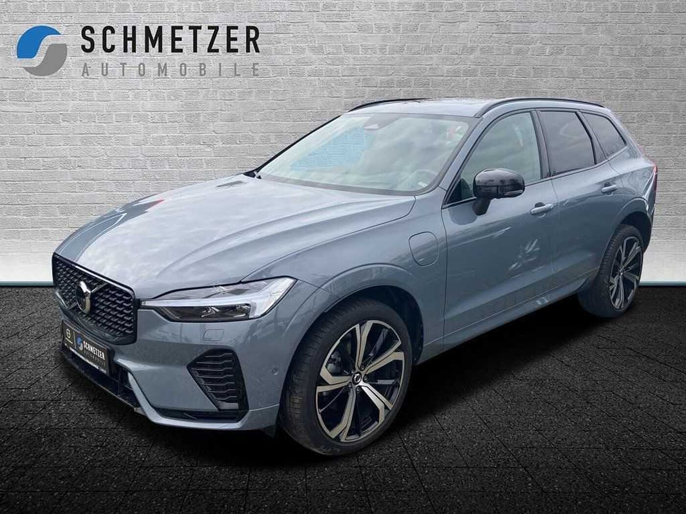 Volvo  +T6+AWD+R Design+Sitzhzg. v+Head-up+360°R-Kam