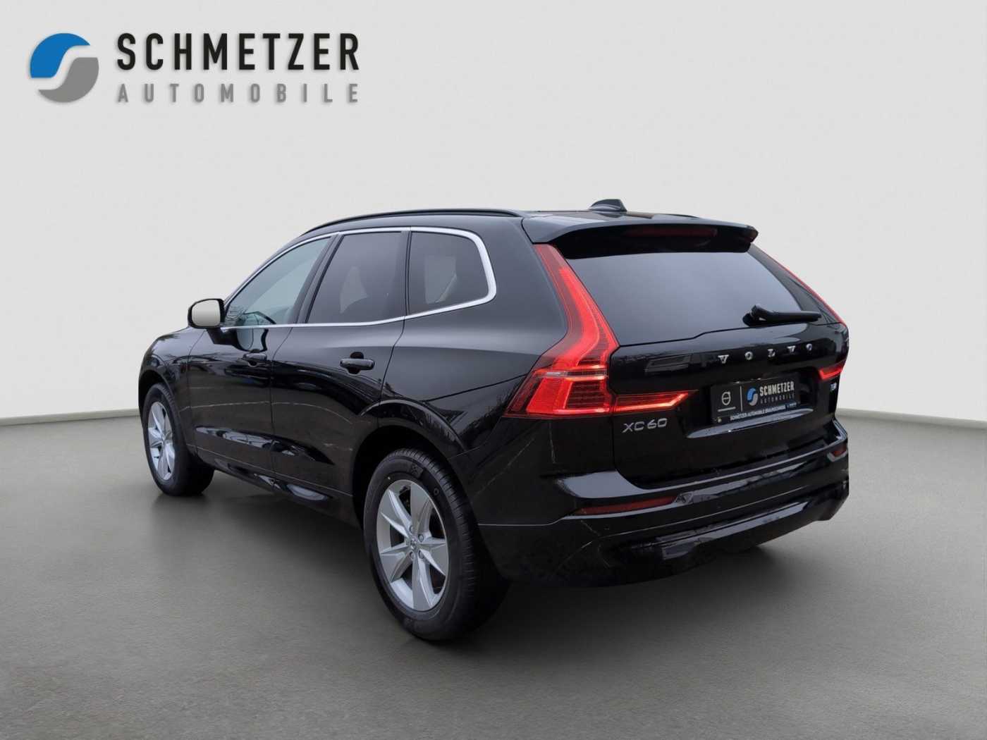 Volvo  +B4+AWD+GT+Essential+R-Kam+Sitzhgv/h+PDCv/h+