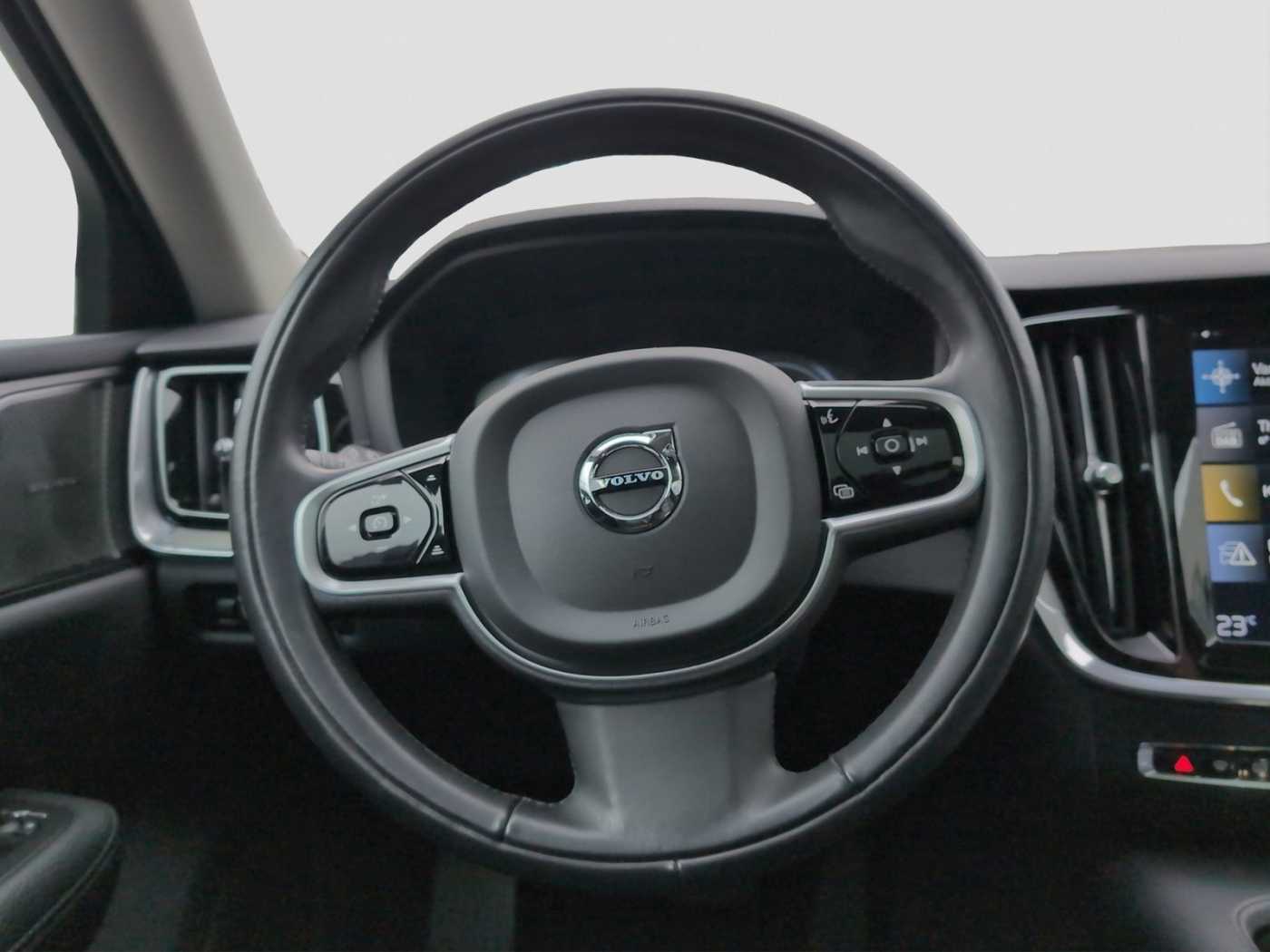 Volvo  +T8+AWD+GT+Inscription+AHK+Head-up+PilotAss++