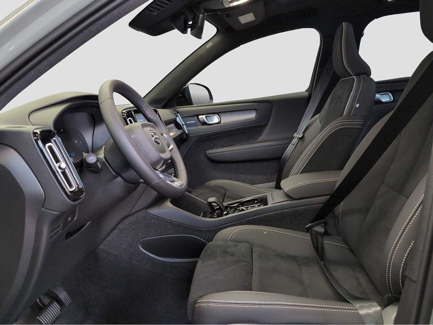 Volvo  +B4+GT+Mild-Hybrid+Ultra Dark+Frontheiz+360°