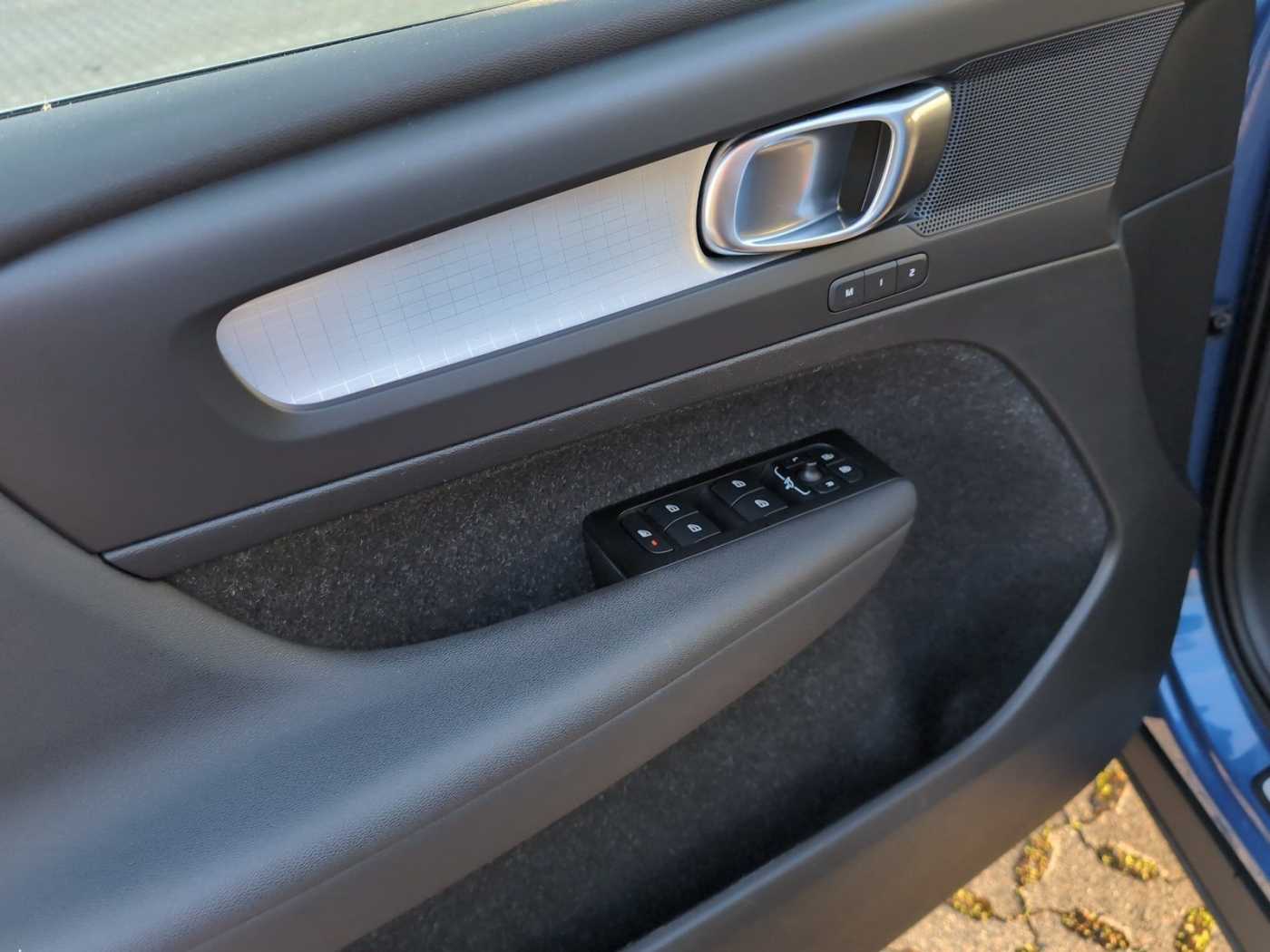 Volvo  +Recharge+R-Design+Expression+GT+PDC V/H+LED