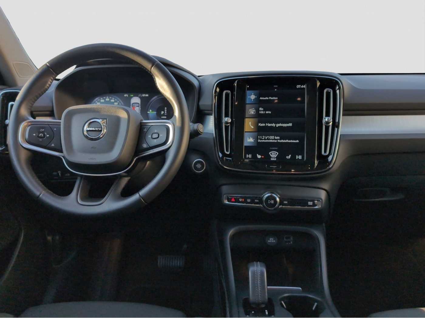 Volvo  +Recharge+R-Design+Expression+GT+PDC V/H+LED