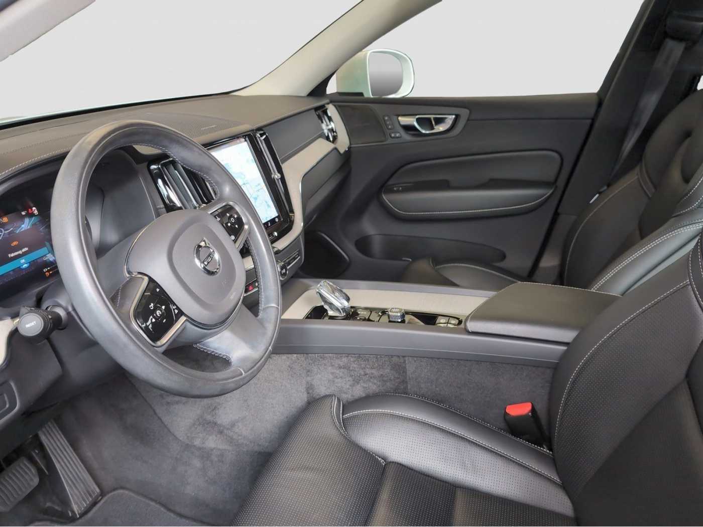 Volvo  +T8+AWD+GT+Recharge+Inscription+Panorama+LED