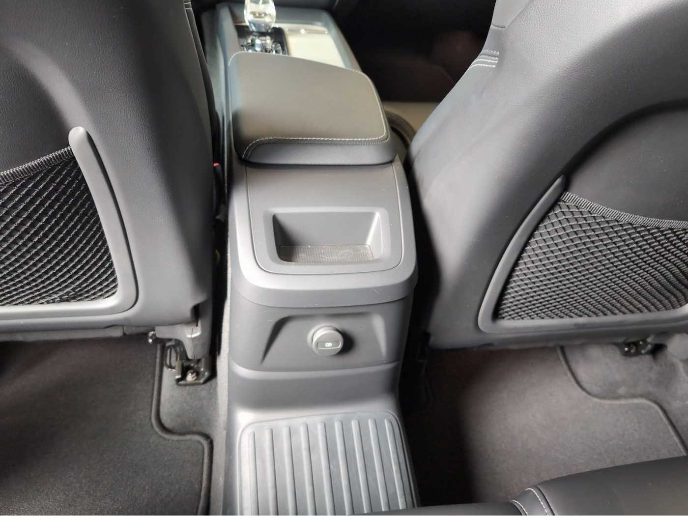 Volvo  +T8+AWD+GT+Recharge+Inscription+Panorama+LED