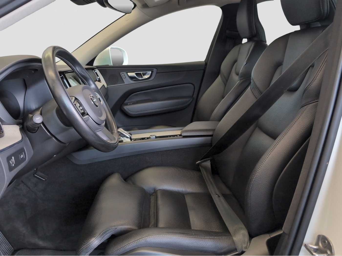 Volvo  +B5+AWD+Inscription+AHKsemi+abged. Scheiben++