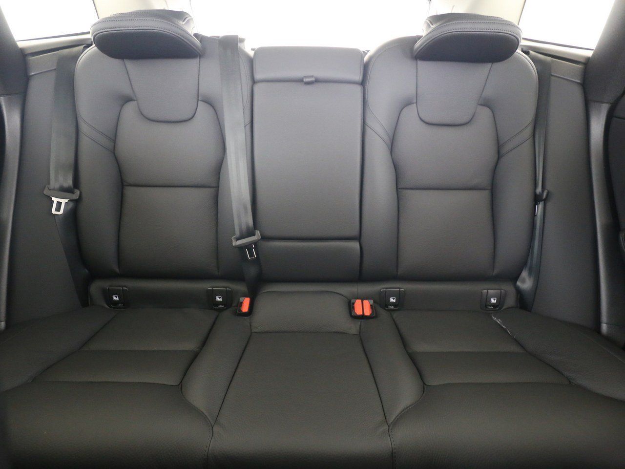 Volvo  +T8+Recharge+AWD+GT+360°Kam+abged. Scheiben++