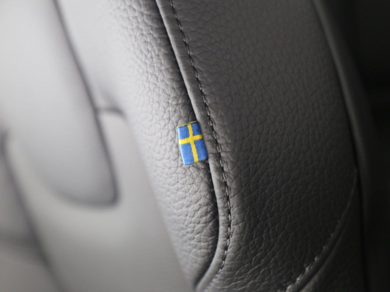 Volvo  +T8+Recharge+AWD+GT+360°Kam+abged. Scheiben++