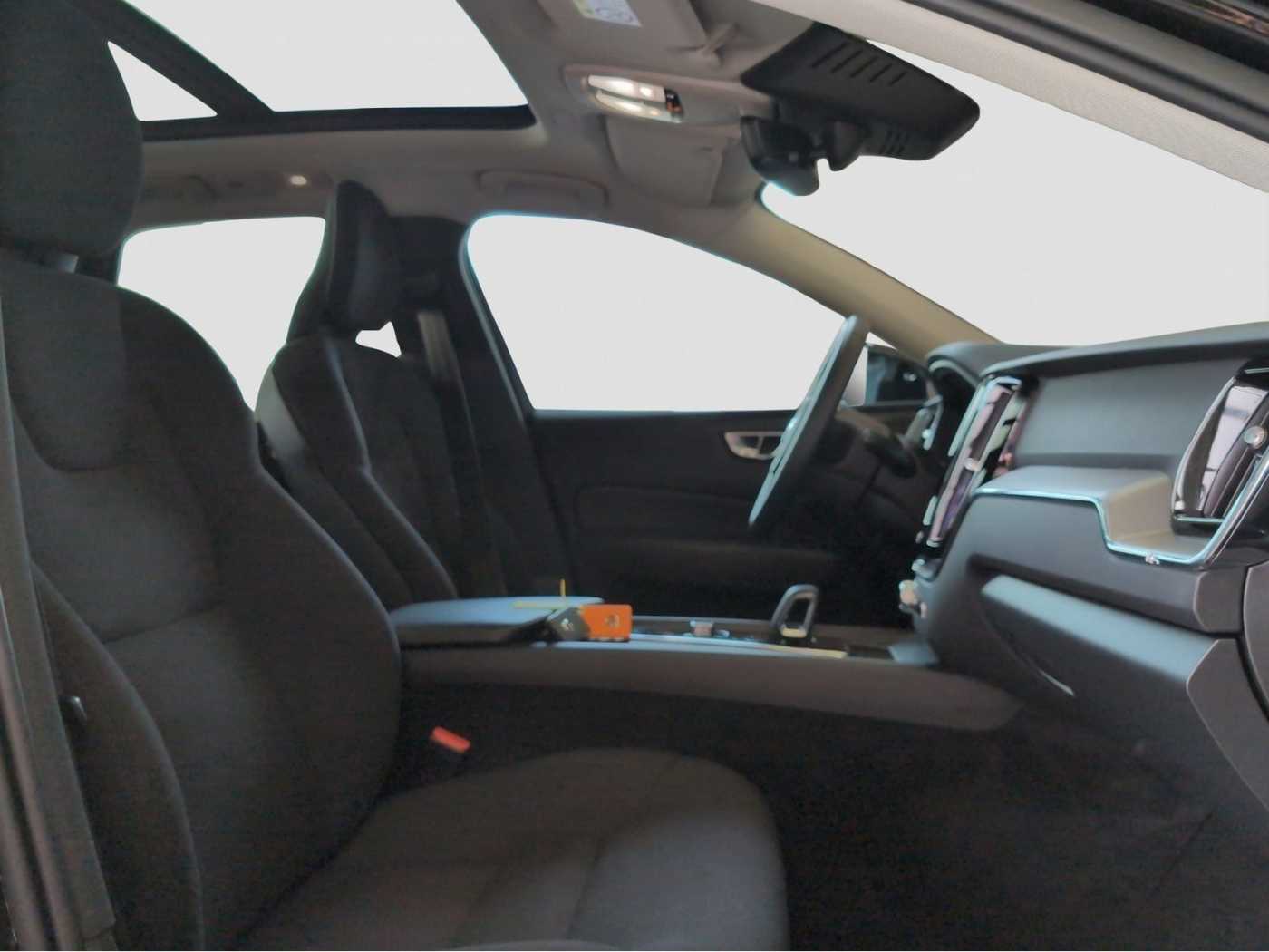 Volvo  +T6+AWD+GT+AHKsemi+Panorama+Lenkradhzg+PDC++