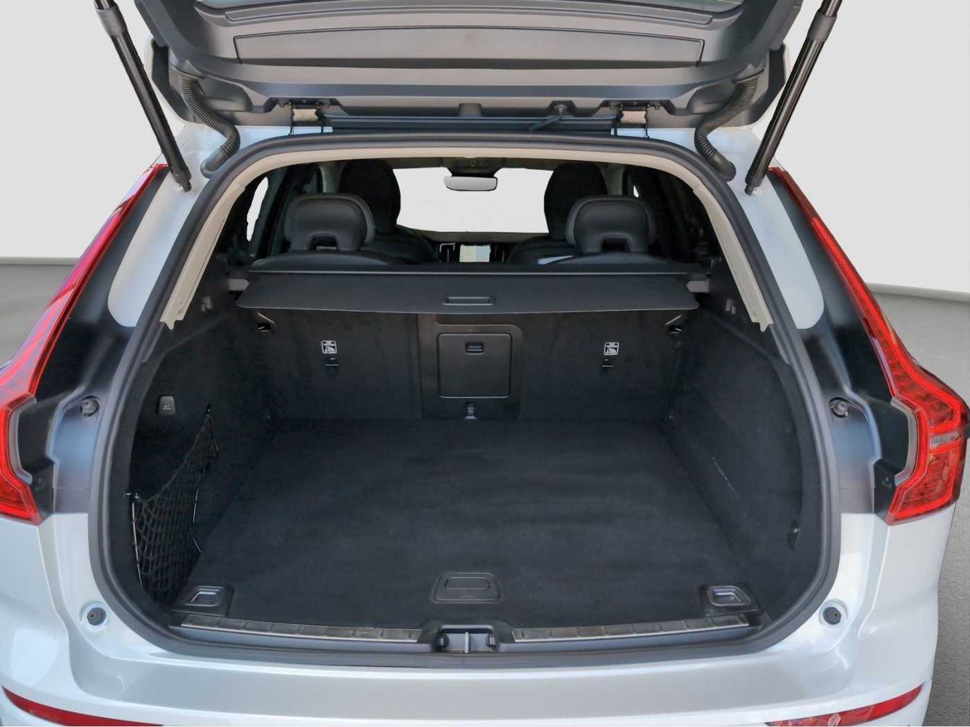Volvo  +T8+AWD+Standheizg+Sitzheizg+abged. Scheiben+