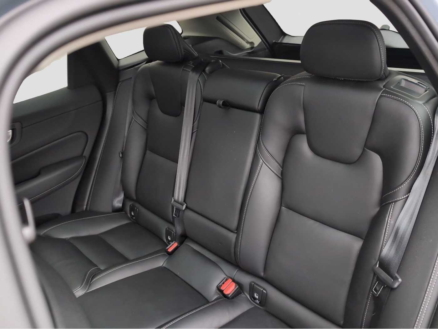 Volvo  +T6+Recharge+AWD+GT+Voll-LED+Harman+AHKsemi+