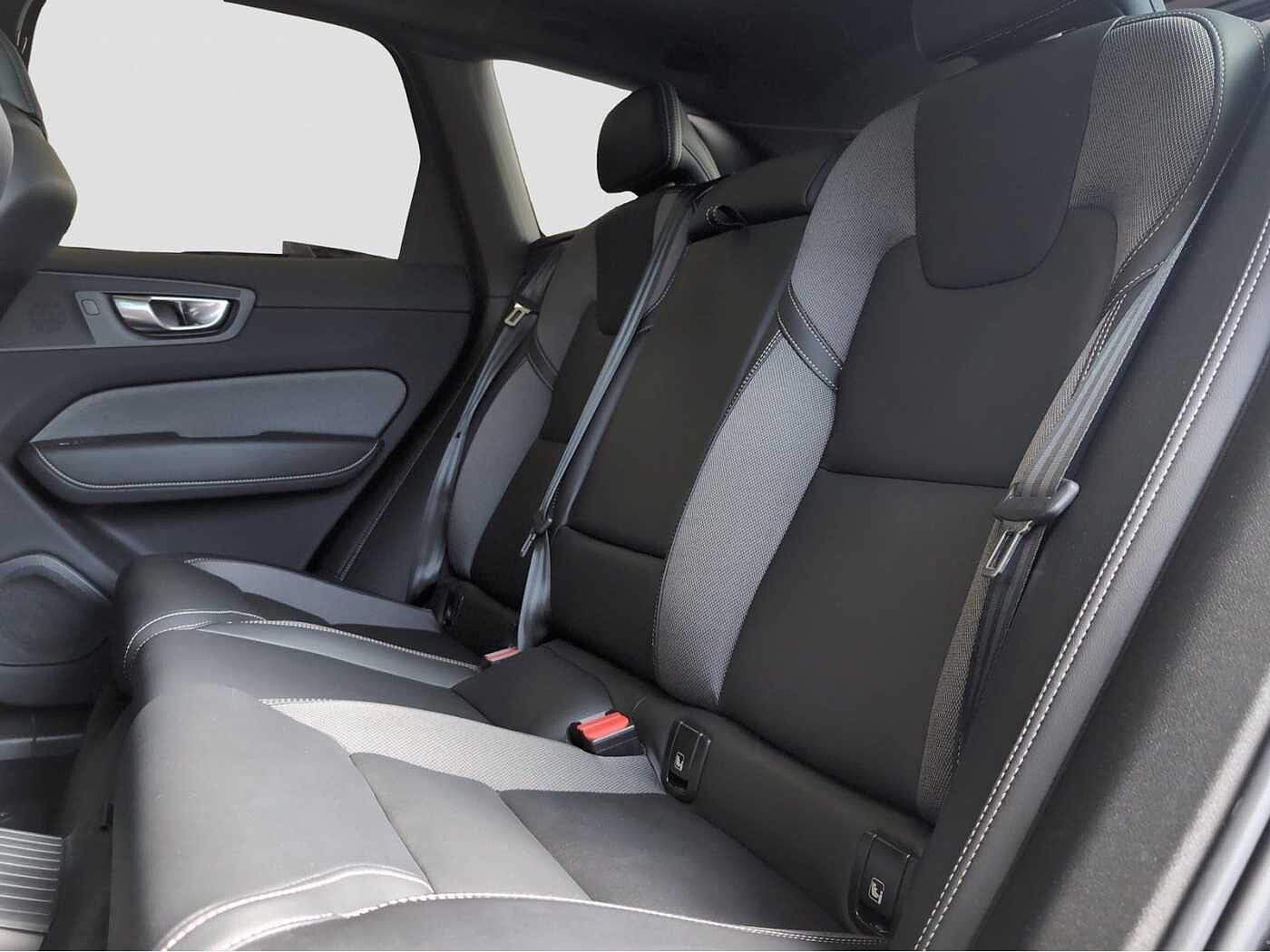 Volvo  +T8+AWD+GT+Lenkradhzg+Panoram+360°Kam+Standh