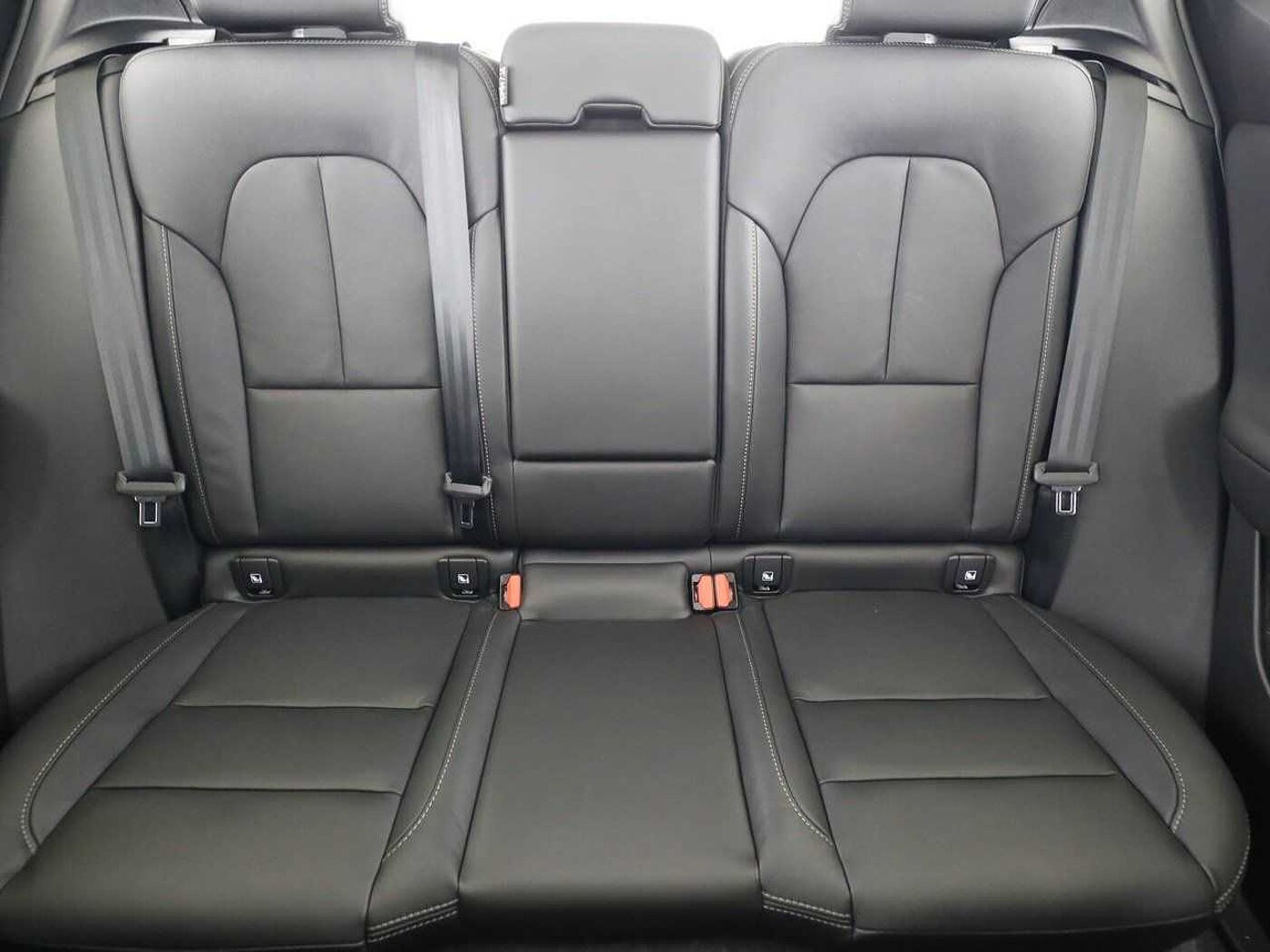 Volvo  +B3+PDC+Sitzhzgv+Frontscheibenhzg+R-Kamera++
