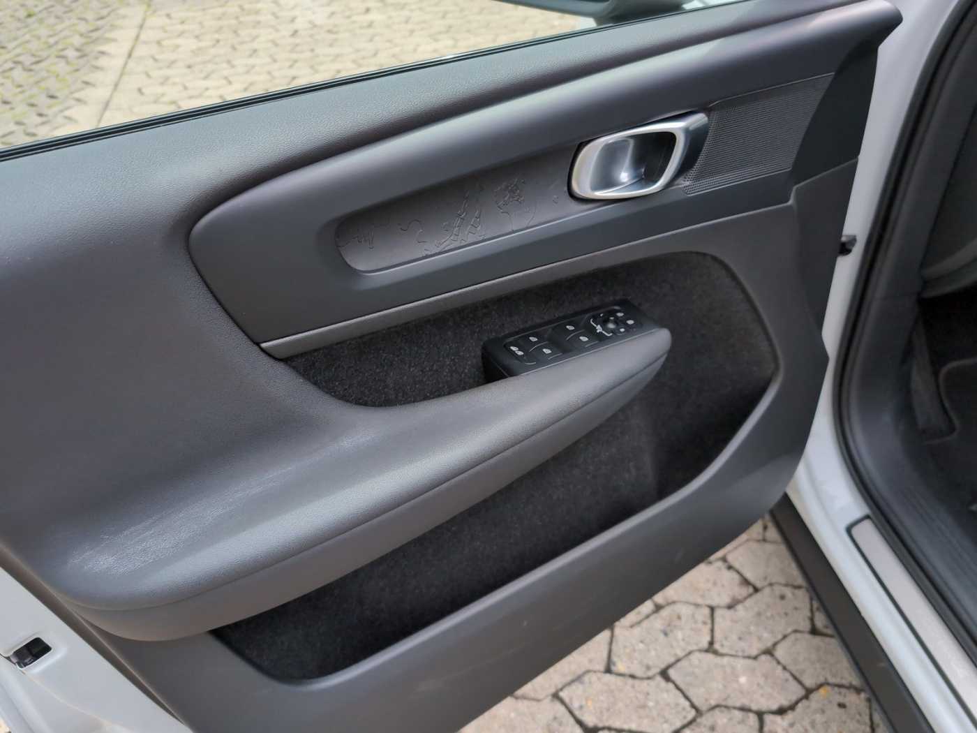 Volvo  +Pur+Electric+PDCv/h+abged. Scheiben+AHKsemi+