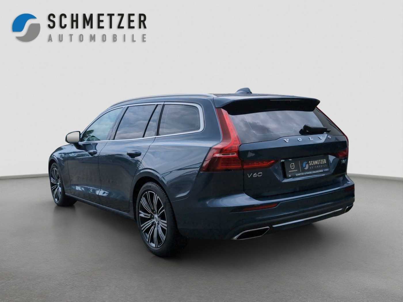 Volvo  +T8+AWD+GT+TwinEngine+Panorama+LED+PilotASS++