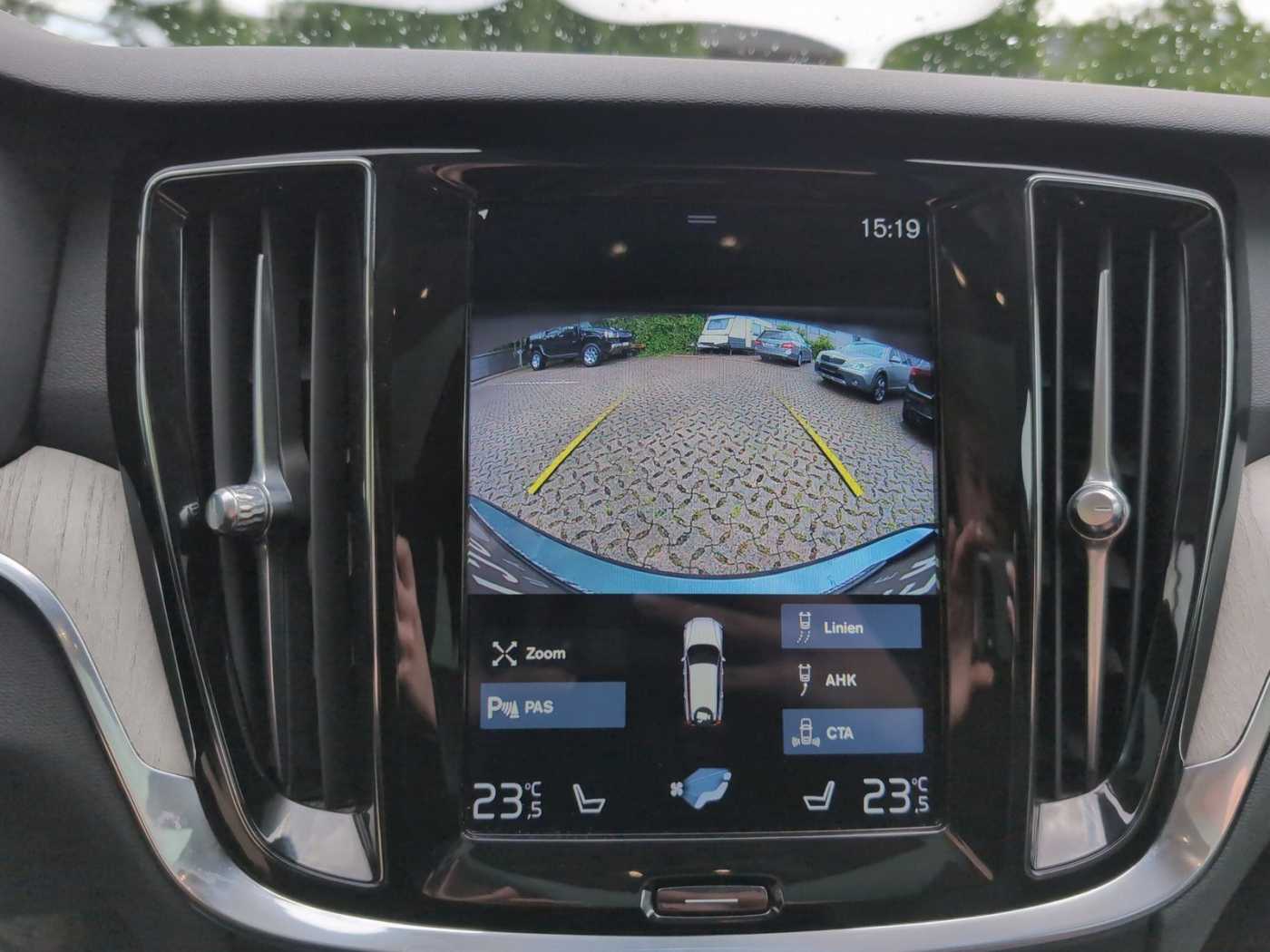Volvo  +T8+AWD+GT+TwinEngine+Panorama+LED+PilotASS++