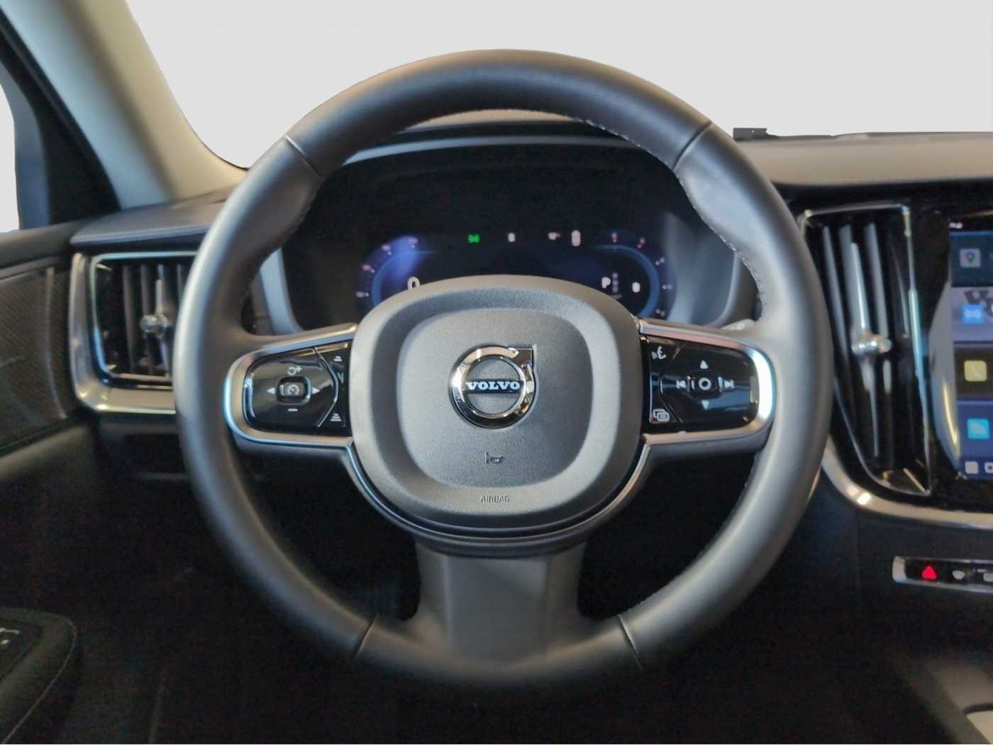 Volvo  CC+B4+AWD+GT+360°Kam+Standhzg+abged. Scheiben