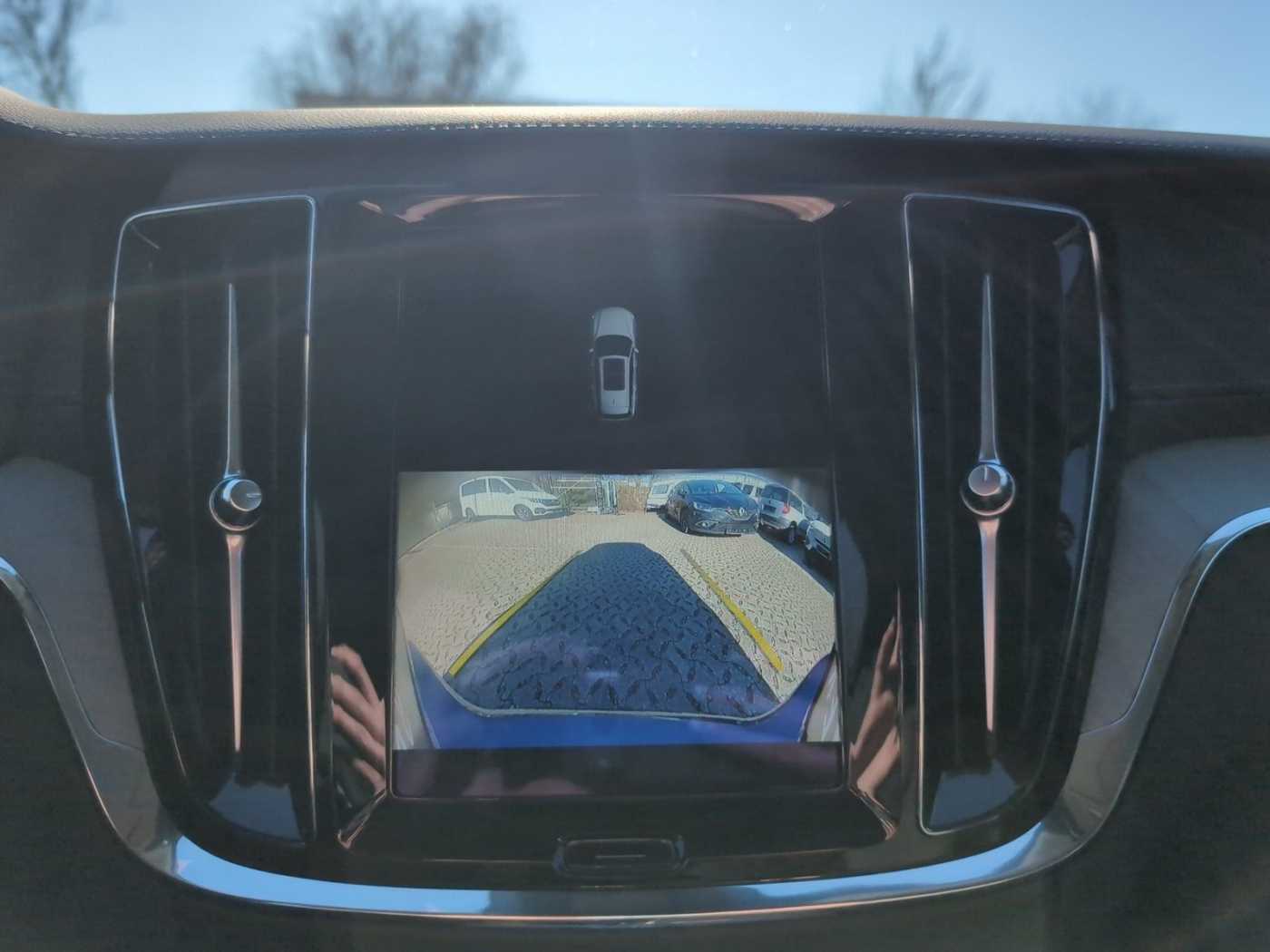 Volvo  CC+B4+AWD+GT+360°Kam+Standhzg+abged. Scheiben