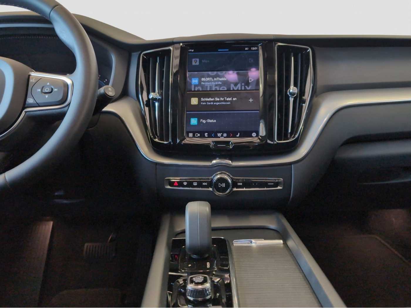 Volvo  +B4+Mild-Hybrid+GT+Frontscheibenhzg+Lenkradh