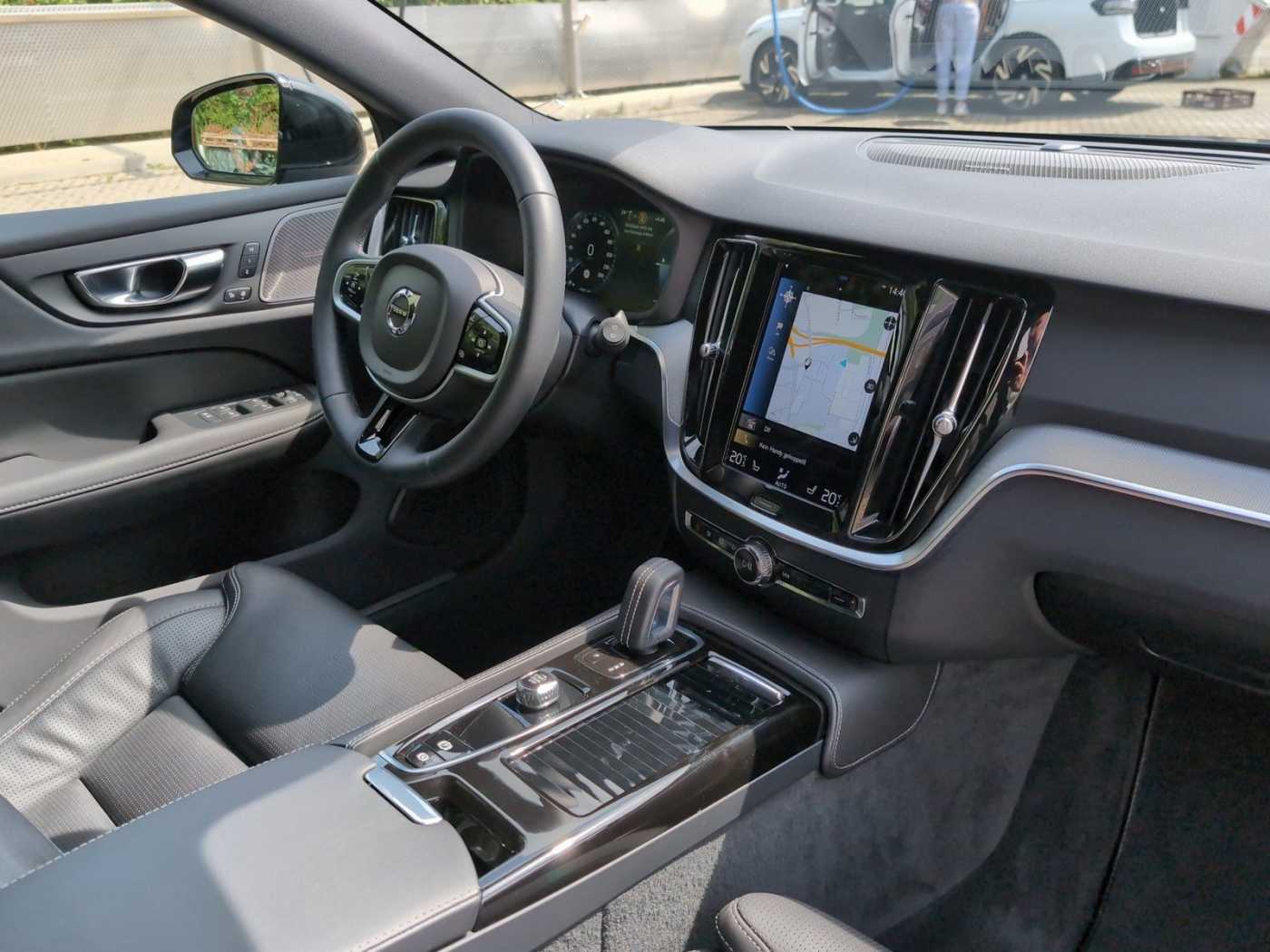 Volvo  +T6+Recharge+AWD+GT+PilotAss+AHKsemi+Standhzg