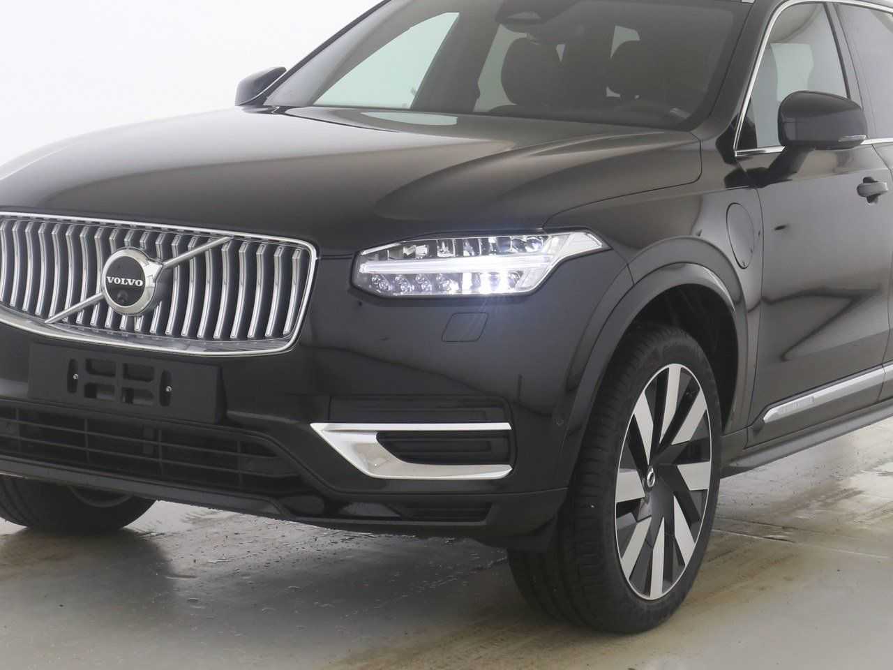 Volvo  +T8+AWD+Recharge+Plus Bright+LED+360°Kamera+