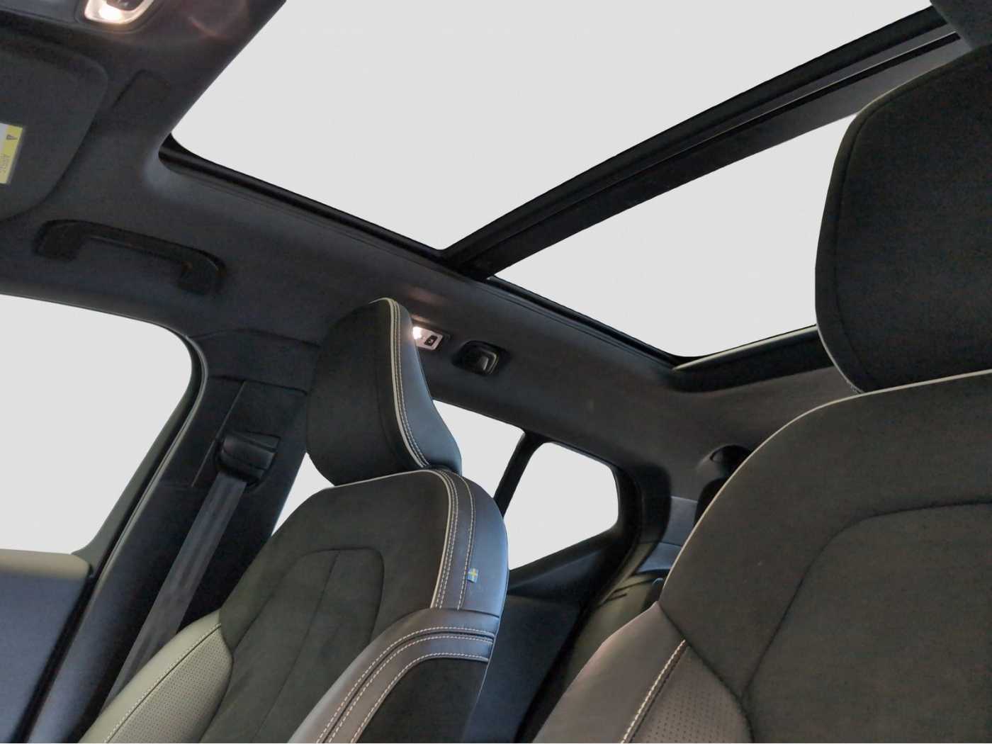 Volvo  +Recharge+T5+R-Design+360°Kam+Pano+Standhzg+