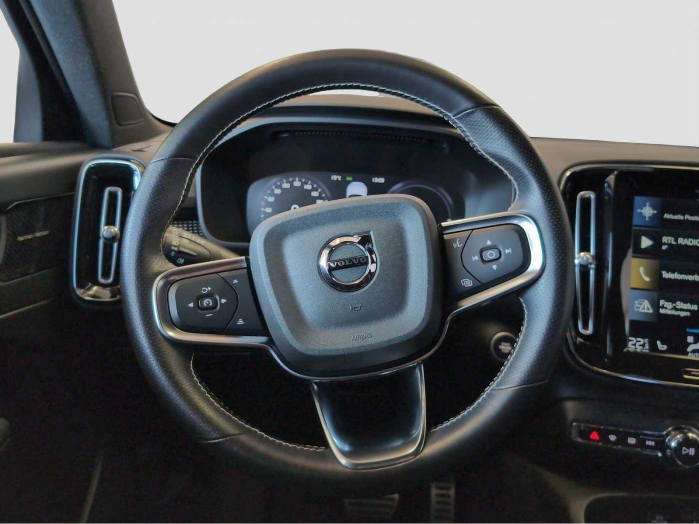 Volvo  +Recharge+T5+R-Design+360°Kam+Pano+Standhzg+