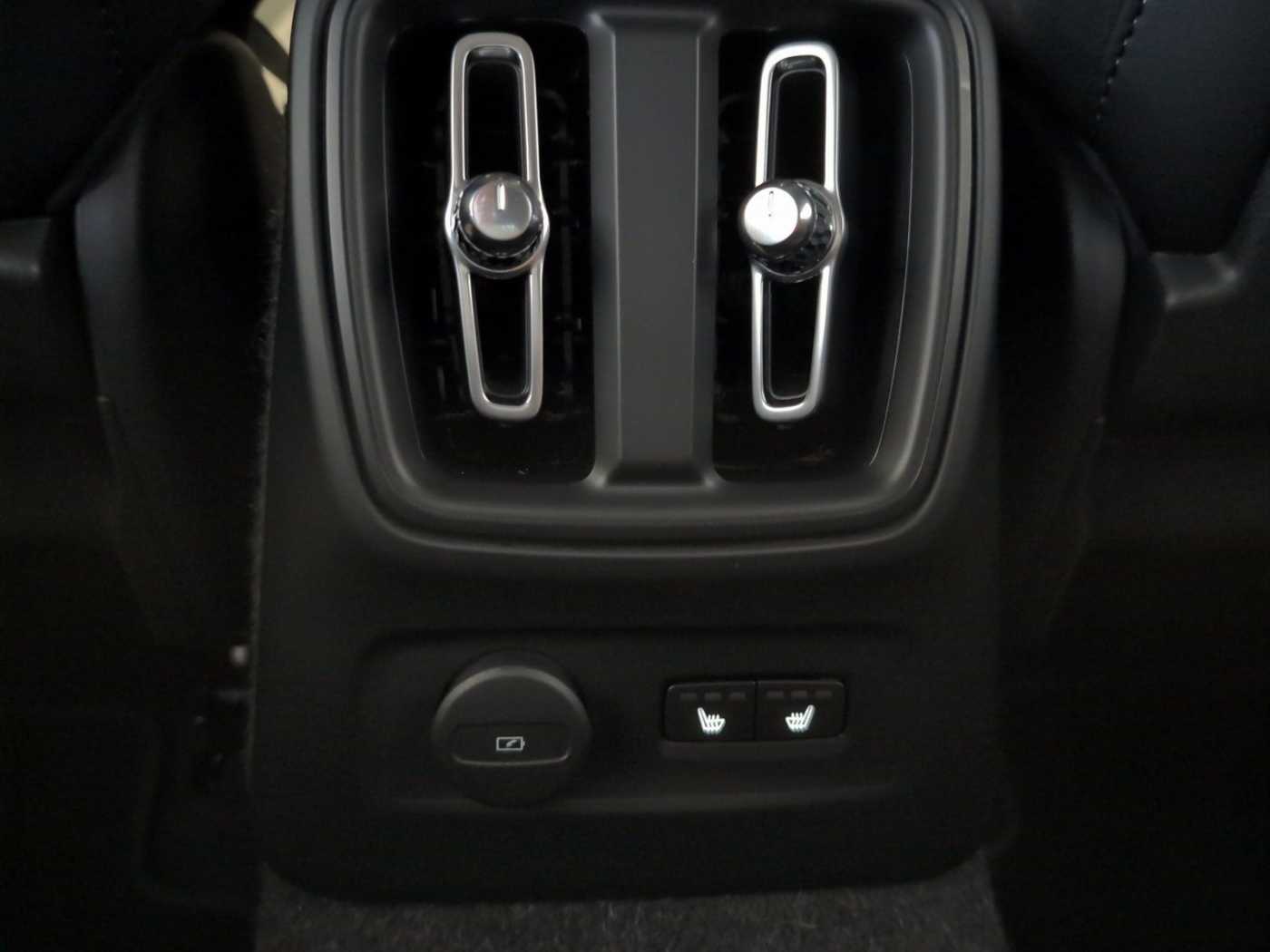 Volvo  +Recharge+T5+R-Design+360°Kam+Pano+Standhzg+