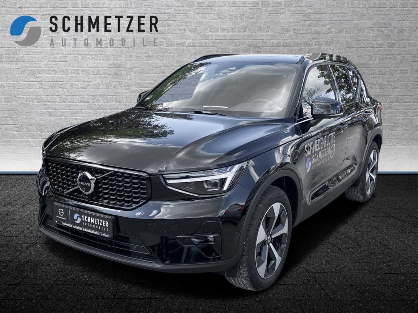 Volvo  +B4+Benzin+Plus+Dark+360°Kamera+Panoramadach