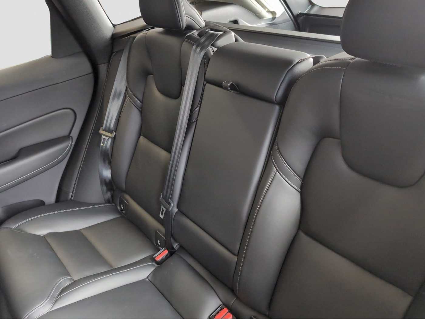 Volvo  +T8+AWD+GT+Recharge+Inscription+Panorama+LED