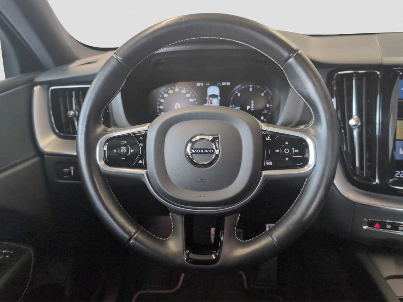 Volvo  +B4+GT+Lenkradhzg+R-Kam+AHKsemi+ThorsHammer+