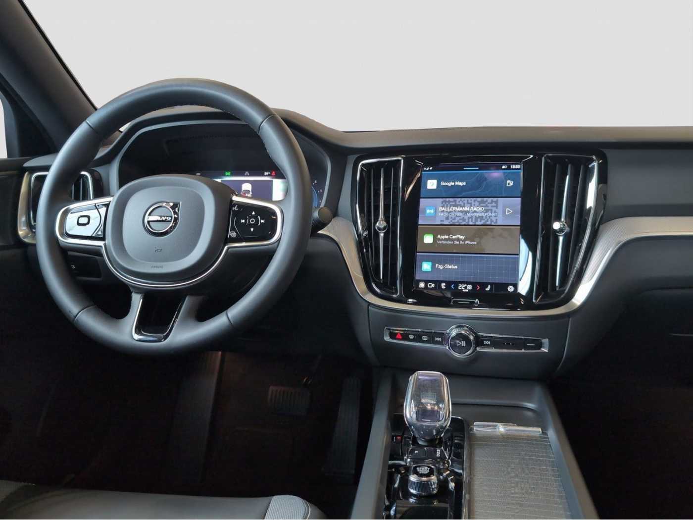 Volvo  +B4+Mild-Hybrid+Benzin+GT+Plus+Dark+Standh. ++