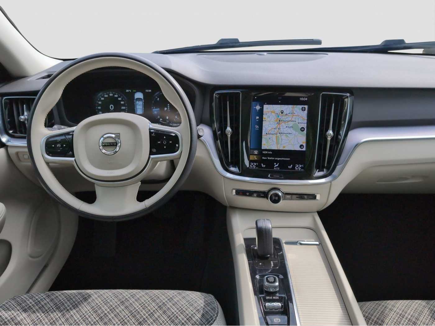 Volvo  +B4+Mild-Hybrid+Diesel+AWD+GT+Cross  Country+