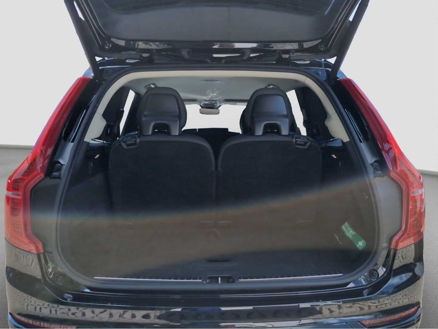 Volvo  +T8+AWD+GT+AHKsemi+R-Kamera+abged. Scheiben++