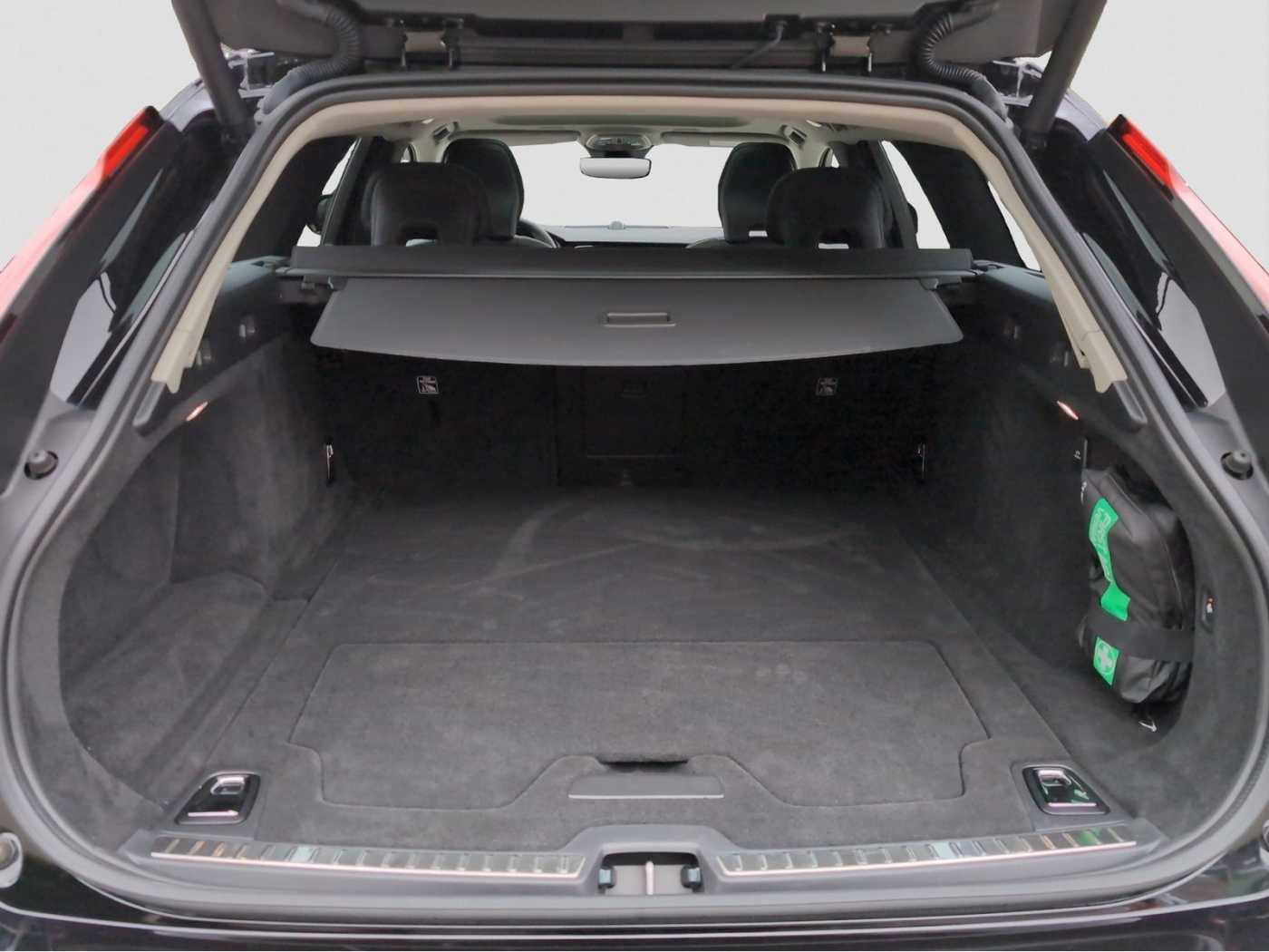 Volvo  +B5+AWD+GT+AHKsemi+Standhzg+abged. Scheibe+AHK
