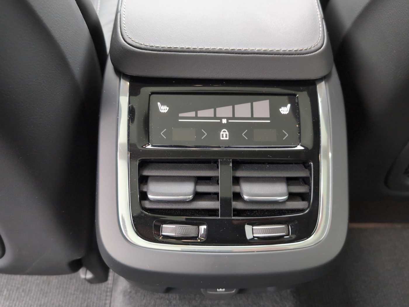 Volvo  +B5+AWD+GT+AHKsemi+Standhzg+abged. Scheibe+AHK