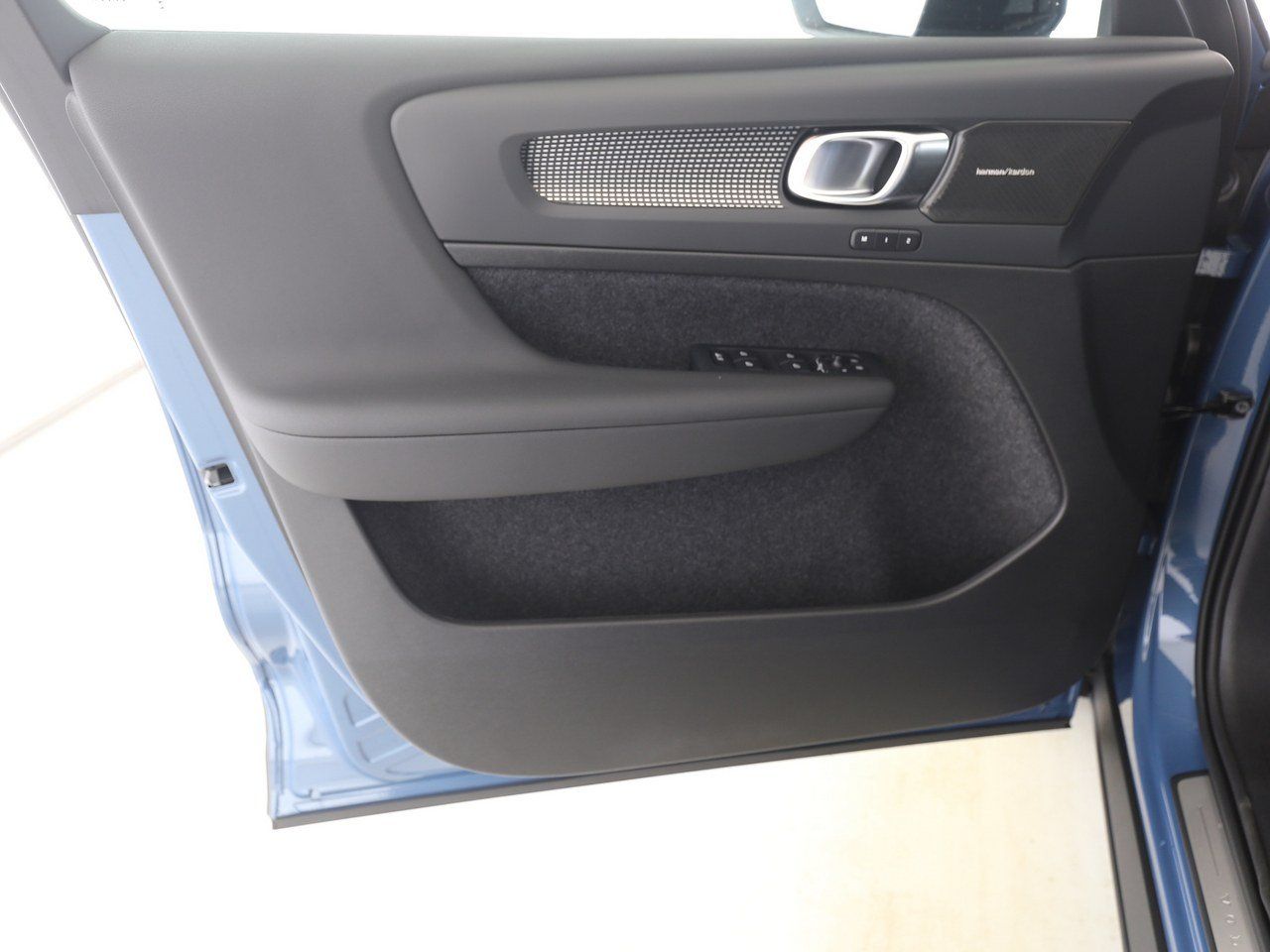 Volvo  +B4+GT+abged. Scheib+ThorsHamme+Pano+Lenkradh
