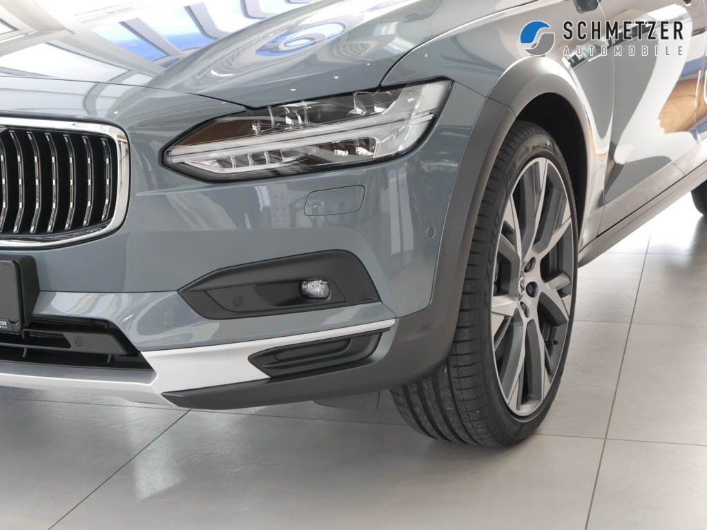 Volvo  +CC+B5+AWD+Luftf+LM+NAVI+SOUND+SHZ+Panorama++