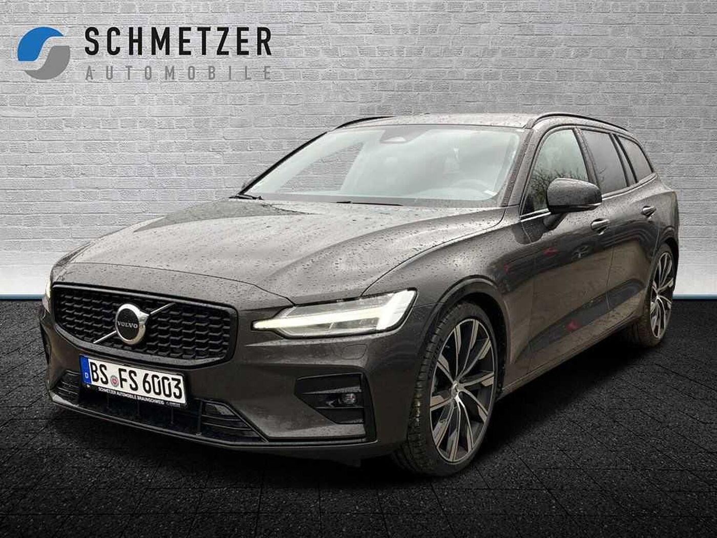 Volvo  +B4+Diesel+Plus+Dark+Sportfw+20'LM+Voll-LED++