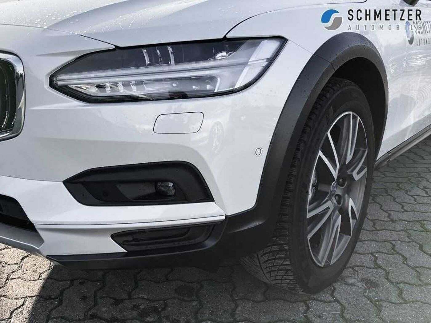 Volvo  +Cross+Country+B4+AWD+Diesel+Plus+E-Sitze+20'