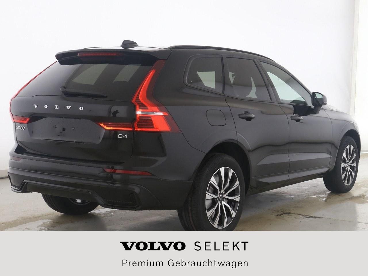 Volvo  +B4+Plus Dark+Harman+Panorama+Voll-LED+SHv/h